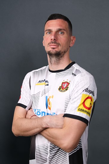 28 Slavko Bralić